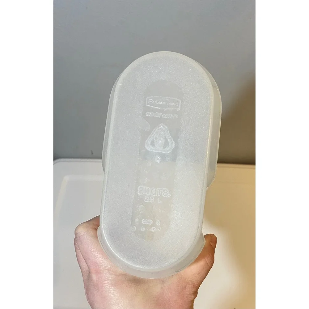 Rubbermaid Servin Saver Pitcher 2.25 Qt 2.1 L Vintage Almond Lid 0940 1091‎